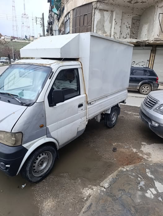 سوزوكي دولفين 2006