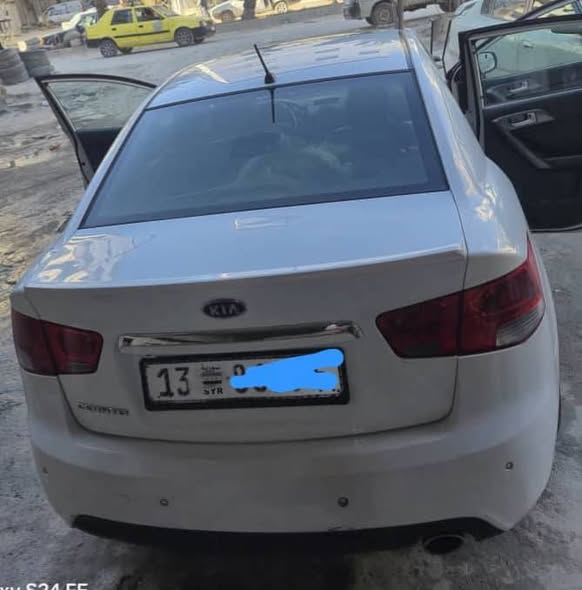 كيا فورتي 2011 - صورة 3