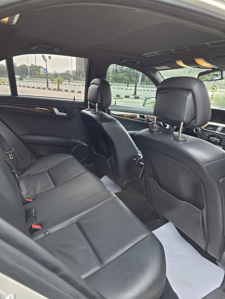 مرسيدس C250 2012 - صورة 2