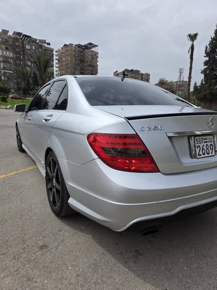 مرسيدس C250 2012 - صورة 4