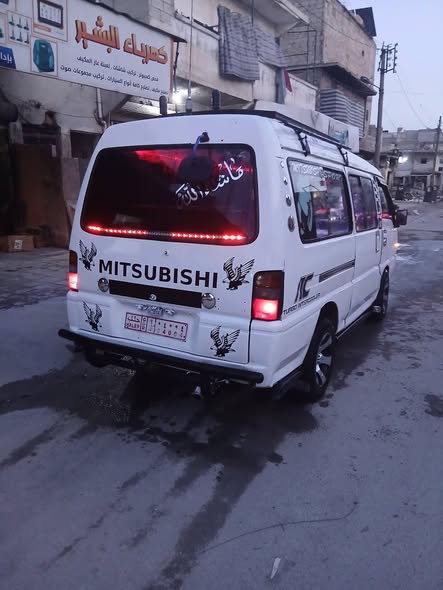 ميتسوبيشي كارت 1994 - صورة 2