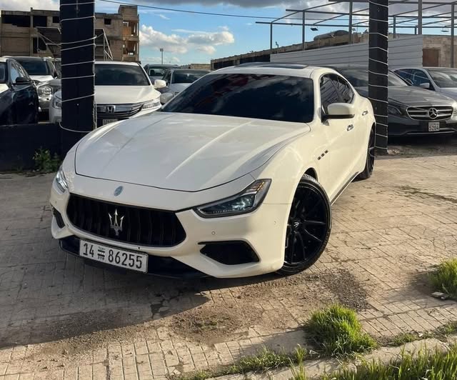 مازيراتي جيبلي 2015