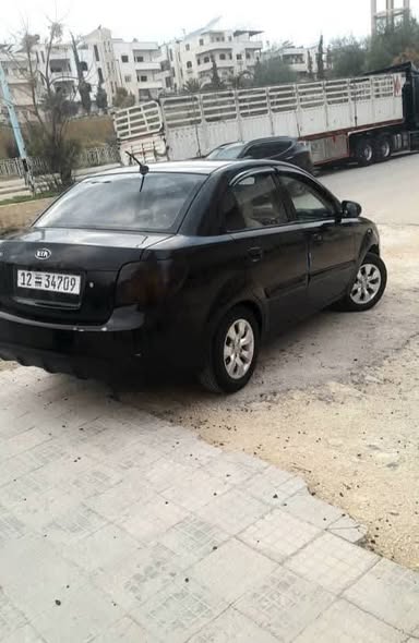 كيا ريو 2010 - صورة 1