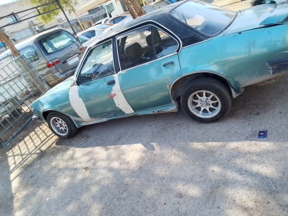 أوبل أسكونا 1976 - صورة 2