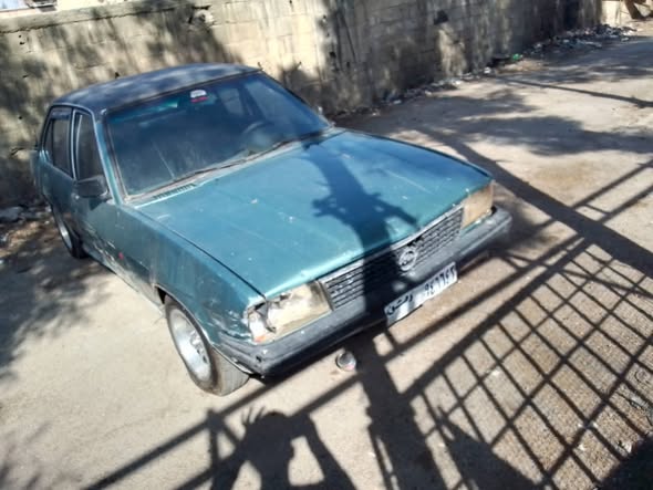 أوبل أسكونا 1976 - صورة 3