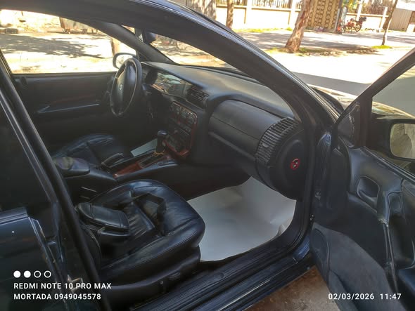 اوبل اوميغا 1998