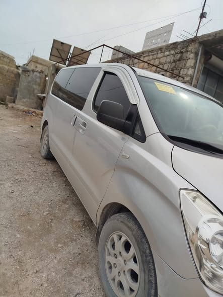 هيونداي اتش 1 2010