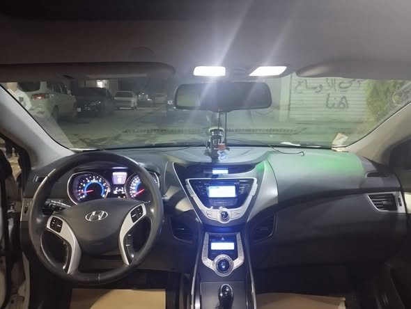 هيونداي الينترا 2012 - صورة 4