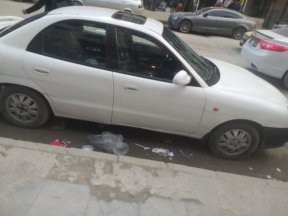 دايو نوبيرا 2004 - صورة 3