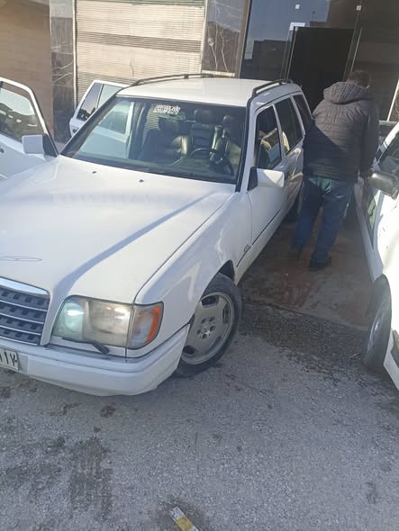 مرسيدس 300 1992 - صورة 3