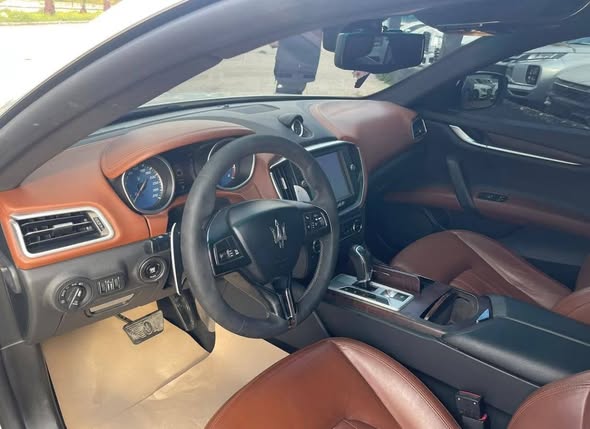 مازيراتي جيبلي 2015 - صورة 2