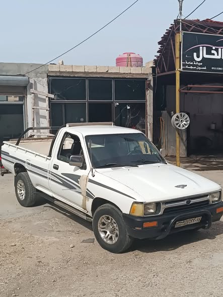 تويوتا هايلوكس 1992 - صورة 2