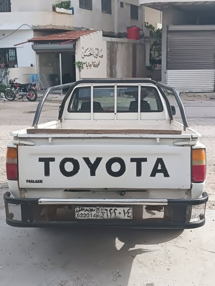 تويوتا هايلوكس 1992 - صورة 4