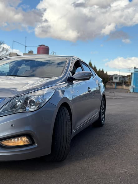 هيونداي ازيرا 2011 - صورة 2