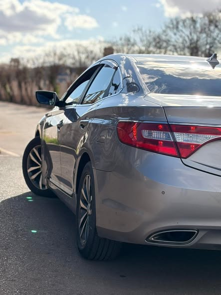 هيونداي ازيرا 2011 - صورة 3