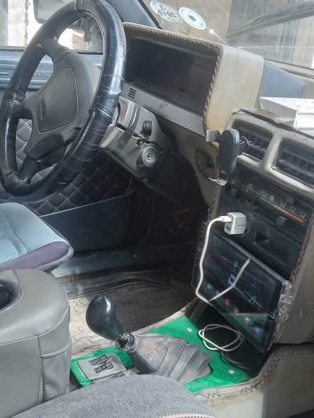 ميتسوبيشي لانسر 1983 - صورة 4