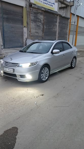 كيا فورتي 2010 - صورة 2