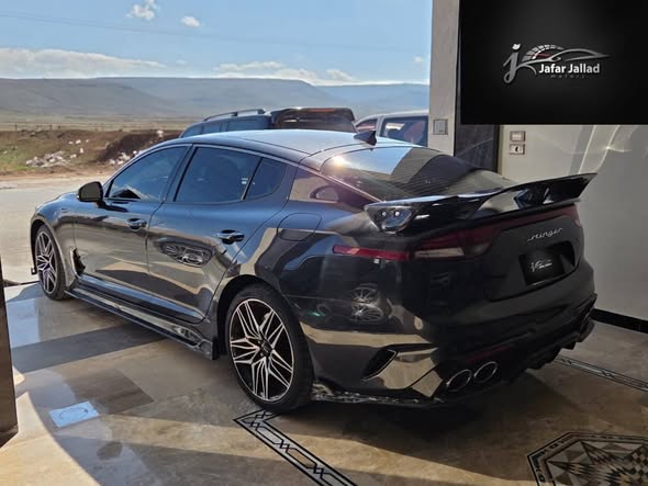 كيا ستينجر 2022 - صورة 2