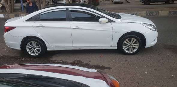 هيونداي سوناتا 2012 - صورة 2