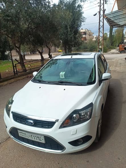 فورد فوكس 2010 - صورة 3