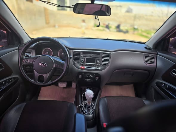 كيا ريو 2010 - صورة 1