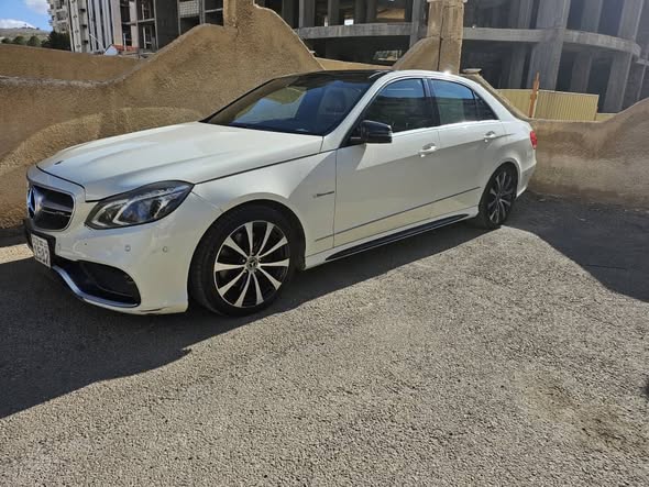 مرسيدس E300 2012 - صورة 1