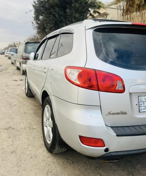 هيونداي سنتافي 2008 - صورة 4