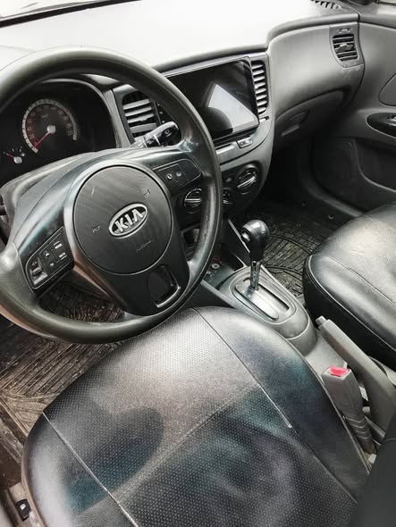 كيا ريو 2011 - صورة 2