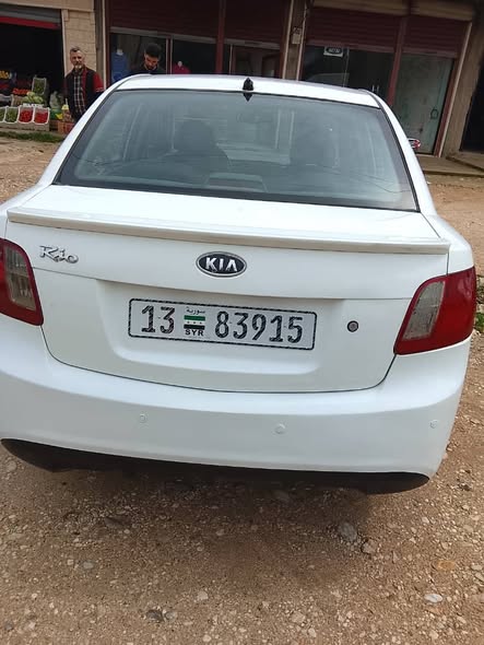 كيا ريو 2011 - صورة 4