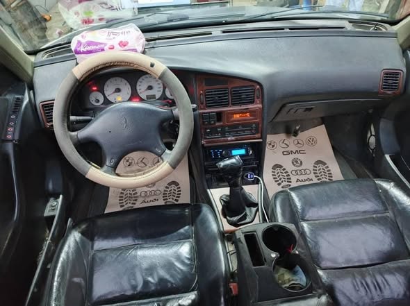 بيجو بارس 2010 - صورة 2