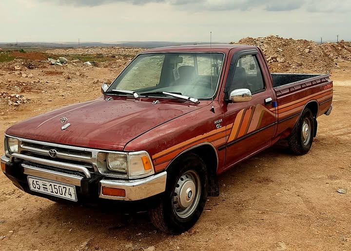 تويوتا هايلوكس 1993