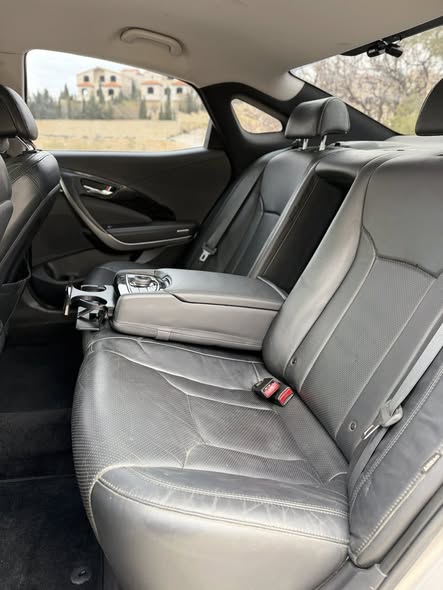 هيونداي غراندور 2012 - صورة 4