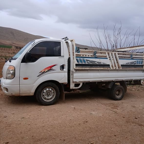 كيا 2700 2008 - صورة 3