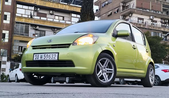 دايهاتسو سيريون 2008