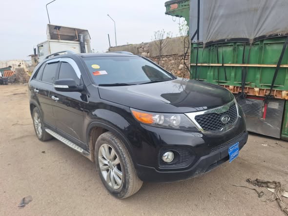 كيا سورنتو 2010 - صورة 3