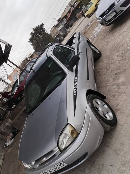 فورد كوريير 2005 - صورة 1