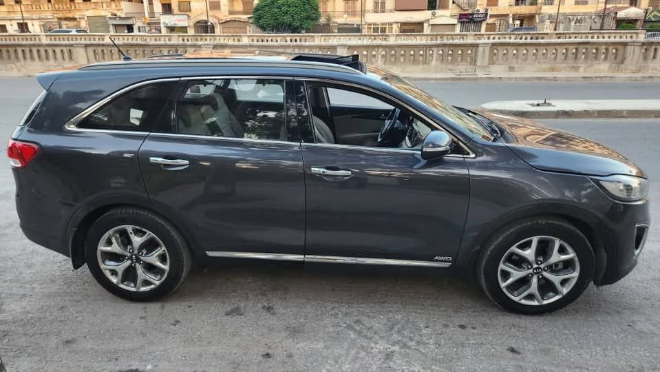 كيا سورينتو 2016