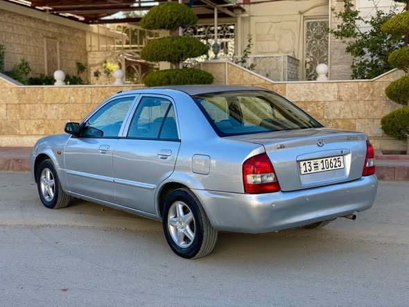 مازدا 323 2004 - صورة 2