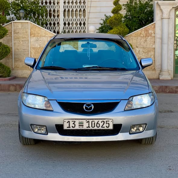 مازدا 323 2004 - صورة 3
