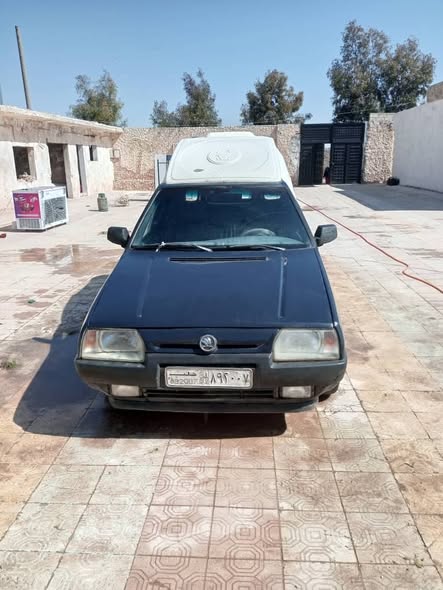 سكودا بيكاب 2000 - صورة 1