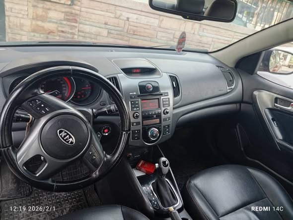 كيا فورتي 2011