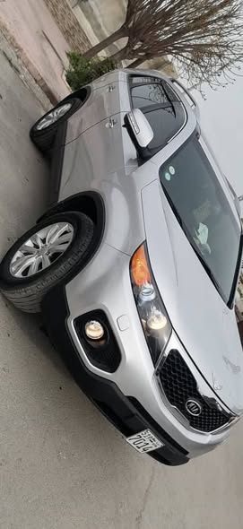 كيا سورينتو 2011 - صورة 2