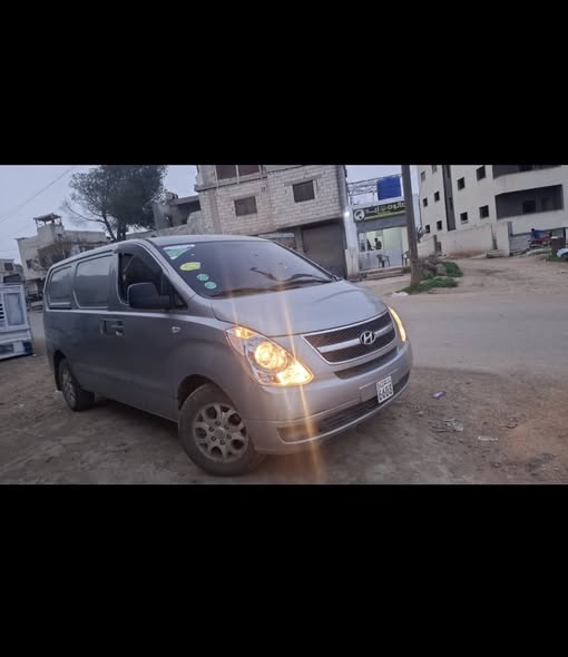 هيونداي ستاريكس 2013 - صورة 1