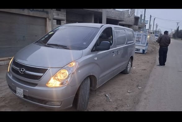 هيونداي ستاريكس 2013 - صورة 2