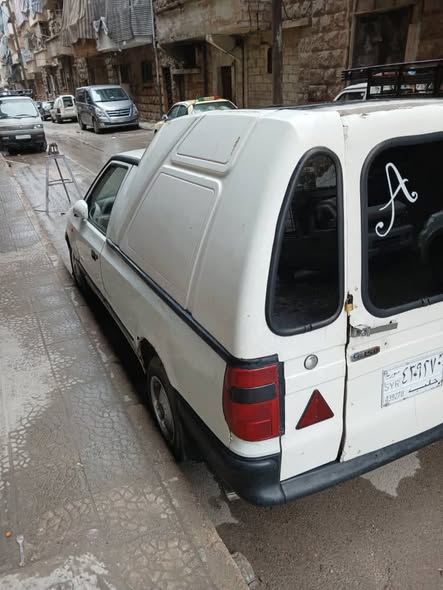 سكودا Pickup 1998 - صورة 2