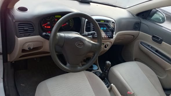 هيونداي فيرنا 2008 - صورة 2