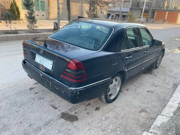 مرسيدس c220 2001 - صورة 1
