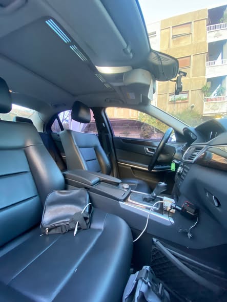 مرسيدس E200 2012