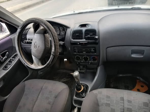 هيونداي فيرنا 2006 - صورة 2