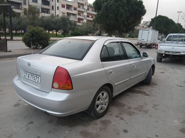 هيونداي فيرنا 2006 - صورة 4